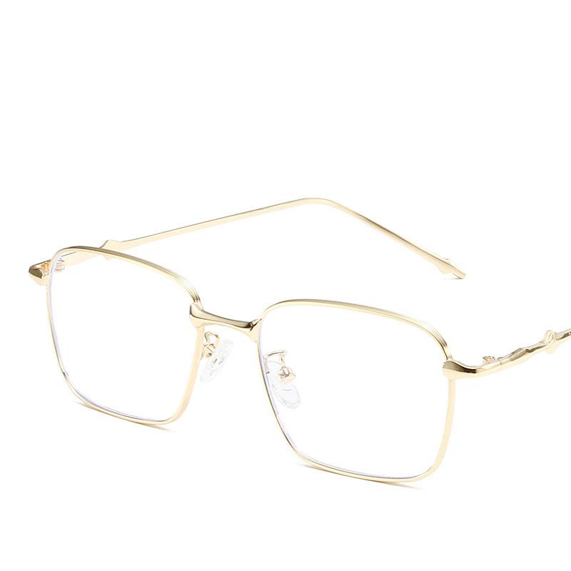 UV400 Rectangle Sunglasses Trendy High-Quality Metal Frame Punk Sun Glasses Travel Shades for Women & Men