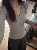 Women's Fleece V-Neck Long-Sleeve Base Layer Top - Warm, Slim Fit, Plus Velvet, Trendy Autumn/Winter Wear