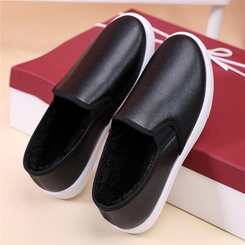 Versatile Women's White Slip-on Shoes - Autumn/Winter Flat Leather Sneakers for Nurses and Students