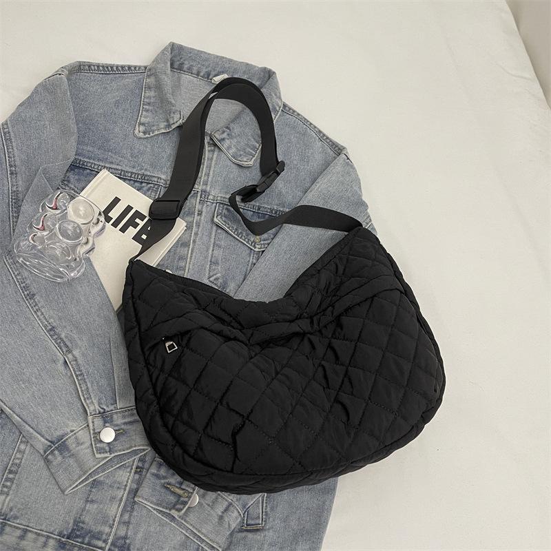 

Retro Texture Shoulder Bag Fashi Versatile Rhombic Hobo Bag Leisure Commuter Small Fragrance Style Crossbody Bags чёрный