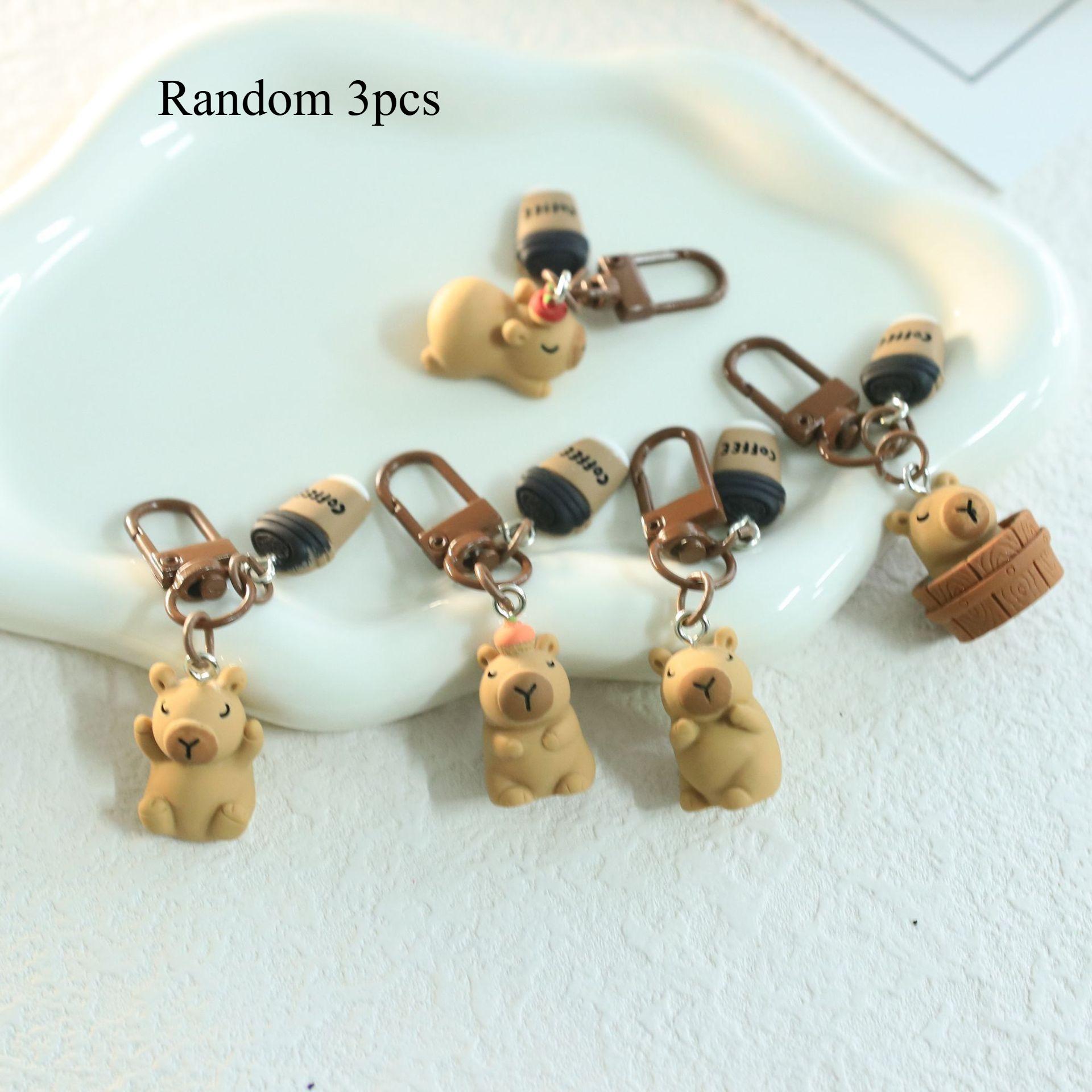 

Cartoon Capybara Keychain, Round PVC Resin Pendant, Cute Animal Charm, Fashionable Ladies Keyring, Birthday Gift, Circular Clasp 3pcs