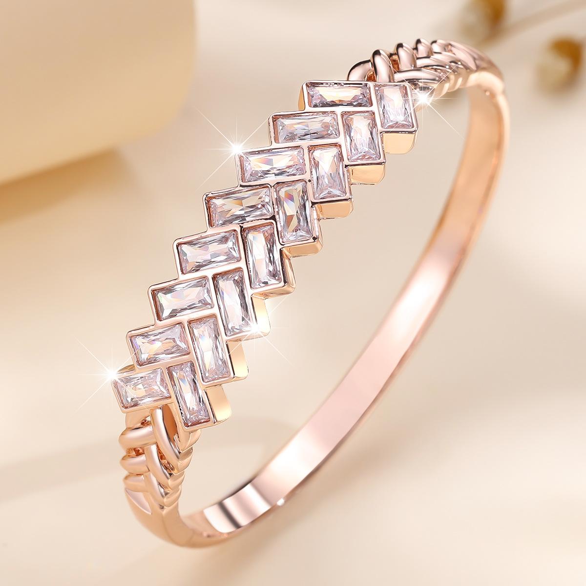 Fashionable and Simple Light Luxury Stone Women s Fashion Versatile Niche Women s Bracelet Bracelet 17CM