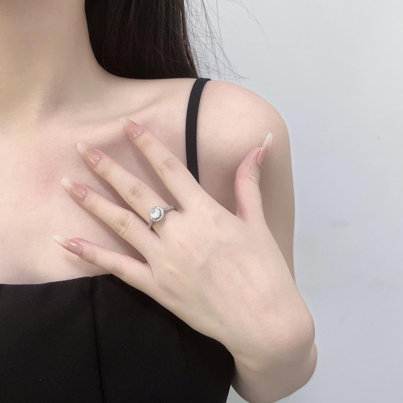 Jewelry Round Four-Claw Simulation High Carbon Diamond Diamond Ring Femininity Full Diamond Ring Ladies Wedding Ring