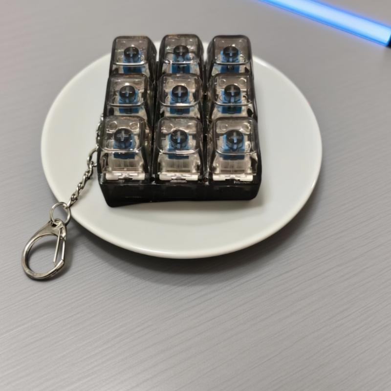 Nine Key Mechanical Keyboard Keycap Fidget Toys Keychain Stress Relief Fingertip Gadget Decompression Fidget Toy