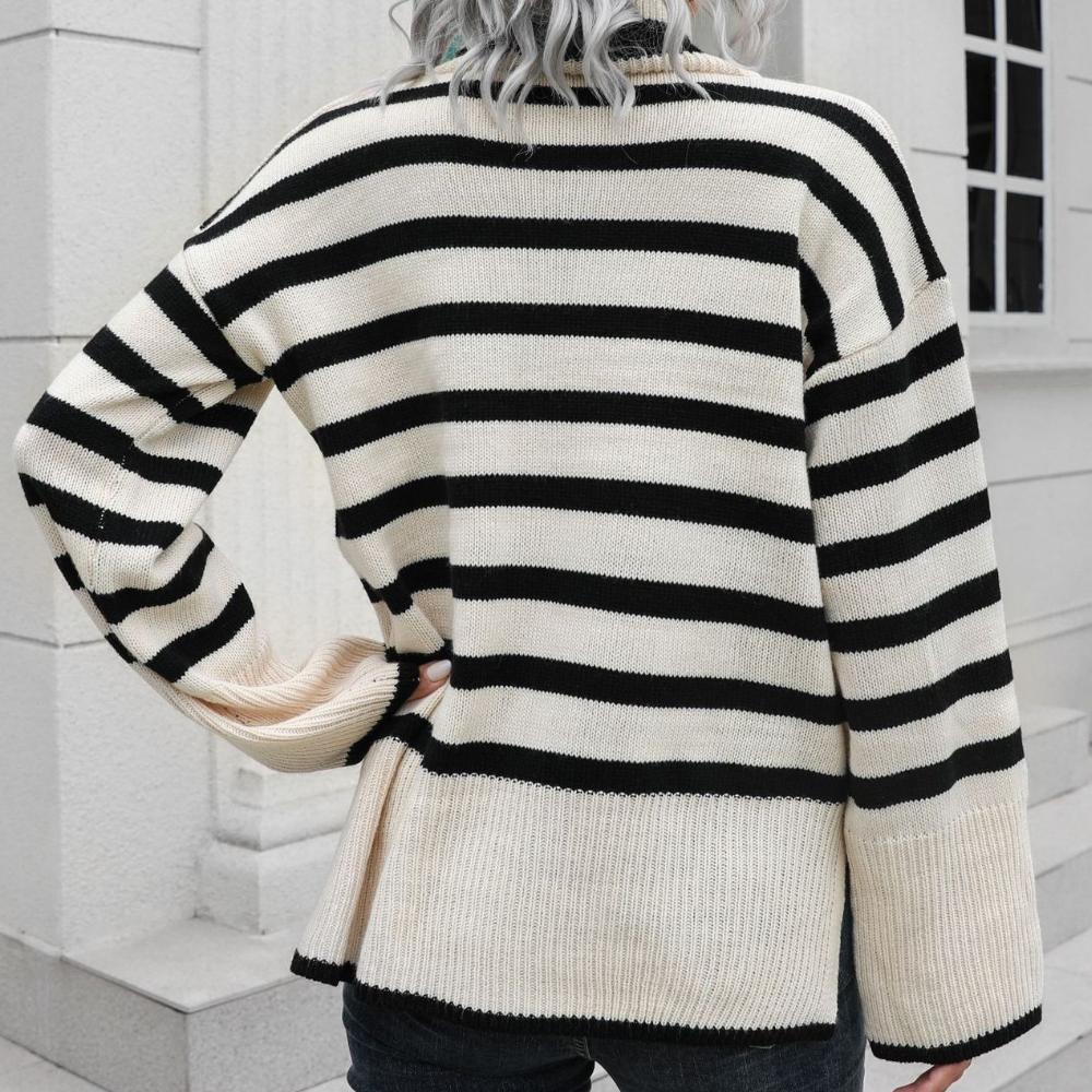 IHUASU Женский полосатый свитер средней длины с разрезом по бокам и высоким воротом — фото 3
