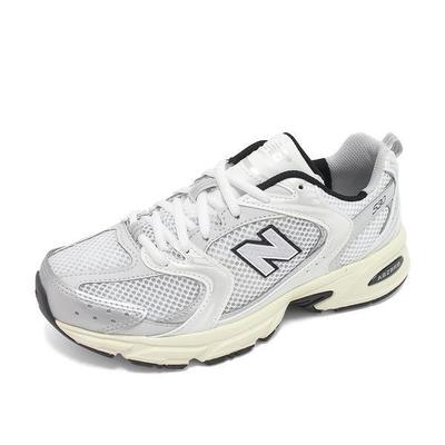 Încălțăminte unisex – Adidaşi