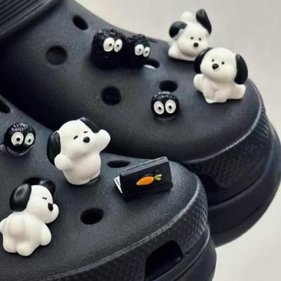 8 STÜCKE Mode Schuhanhänger Set Accessoires Loch Schuhschnalle Niedlicher Cartoon Welpe DIY 3D Schuhdekorationen Kinder Party Junge Mädchen Geschenk