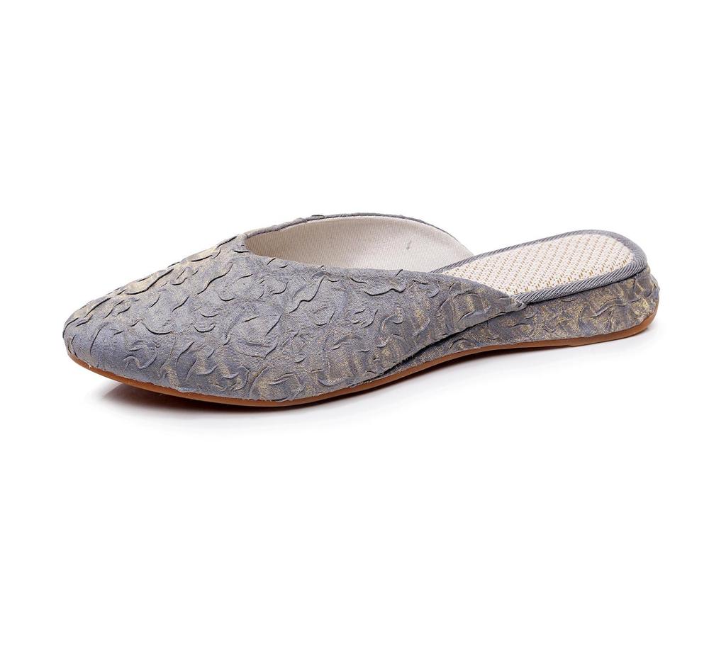 Women's Solid Color Closed-Toe Summer Slippers - 2022 Spring/Summer Collection