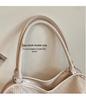Korean Style Woven Texture Tote Bag: 2026 Fashion Versatile Shoulder Bag, Lazy Style, Large Capacity for Women.