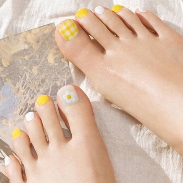 

Наклейка Dashing Diva Glow Pedi, Daisy Picnic, 1 шт.