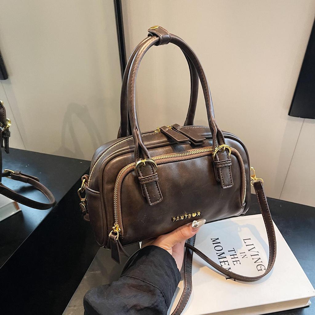 Women's 2024 Retro Handheld Crossbody Bowling Bag: Versatile & Stylish Design