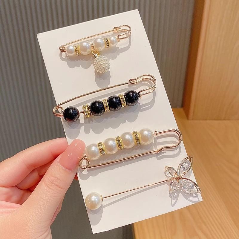 Women's Adjustable Pearl Safety Pin for Waist-Cinching and Neckline Fixing
