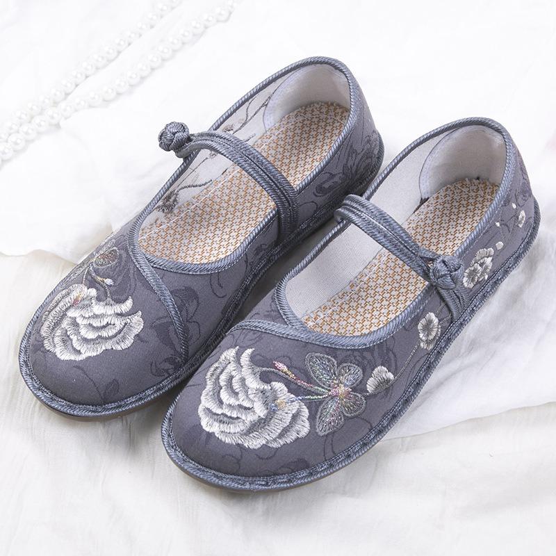 New old Beijing cloth shoes women's fashion hand-woven embroidered shoes Hanfu soft-soled mother shoes