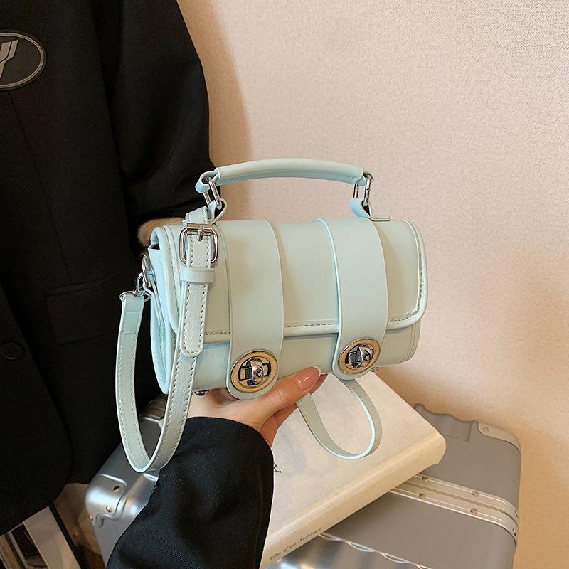 Popular small bag women's new versatile messenger bag fashionable portable small square bag