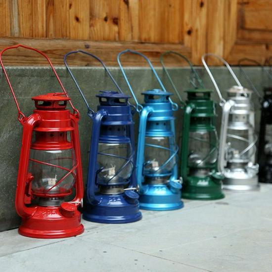 Vintage 25cm Mediterranean Hurricane Kerosene Lamp - Retro Decorative Hanging or Camping Lamp