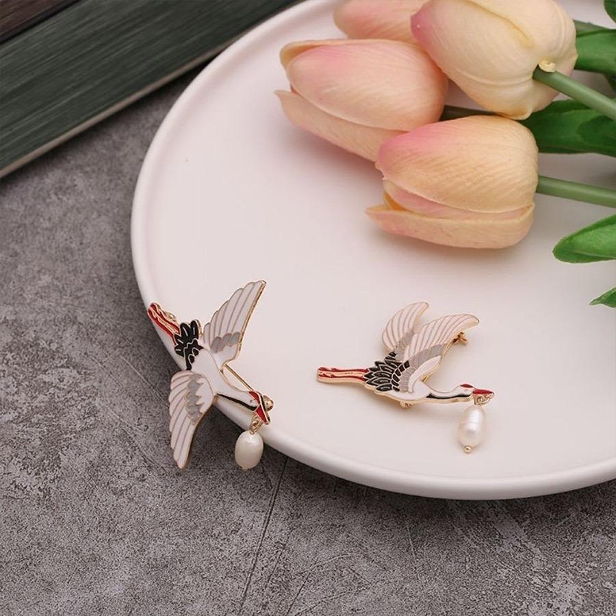 Retro Kranich Brosche Ins Trend Kreativ Antikes Metallabzeichen Chinesischer Stil Fliegender Kranich Pin Tasche Kleidung Dekoration