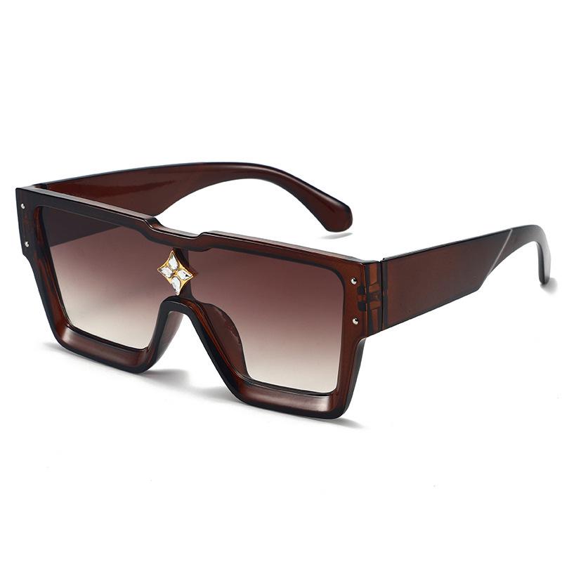 Dedicated Trendy Large Frame Sunglasses for Men and Women - European & American Style