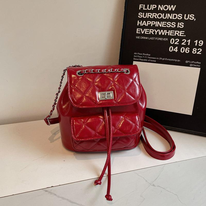 Niche Korean version of diamond chain backpack bag 2025 summer new fashion high value casual small backpack women