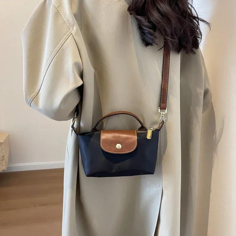 Borse con Conchiglie di Alta Qualità per Donna 2024 Marca Borsa a Spalla Borse di Lusso e Borse a Mano Borsa a Tracolla di Designer Piccola Borsa a Sella Carina