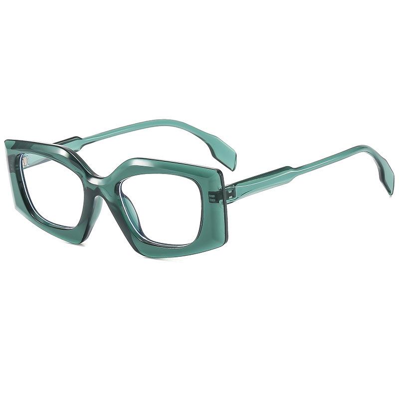 Trendy Square Frame Glasses: European & American Style Myopia Glasses with Clear Lenses for a Smaller Face Look