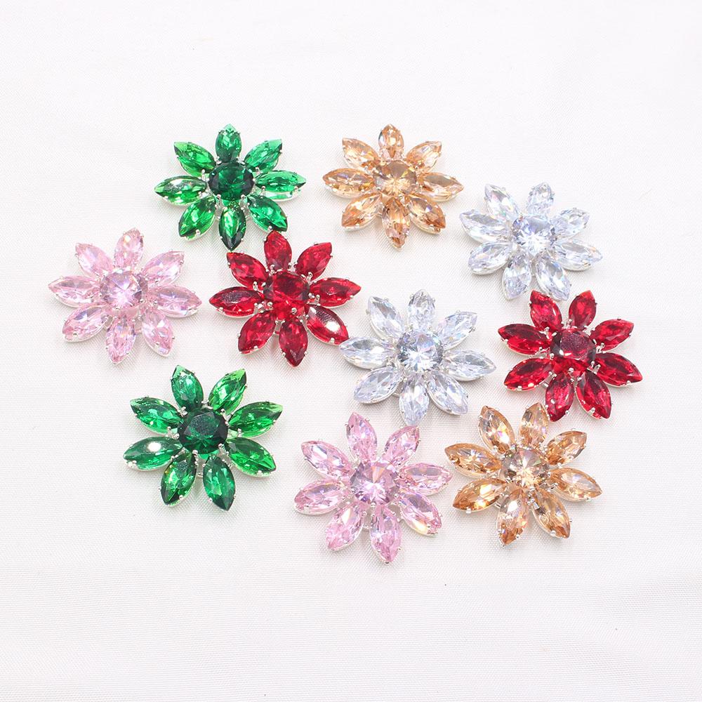 LKERAN 2pcs/30MM Crystal Horse Eye Sunflower Alloy Flower Plate Buckle DIY Clothing Crafts Accessories
