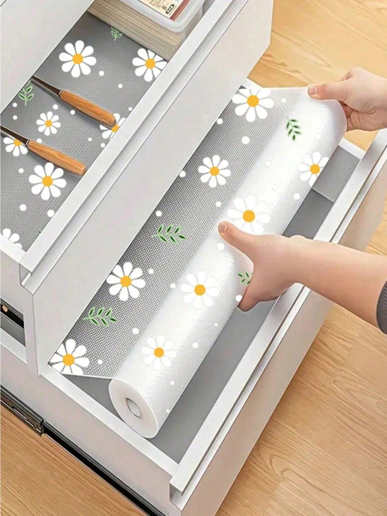 1 рулон подкладки для полок с ромашками нескользящая водонепроницаемая подкладка для шкафа из ЭВА нелипкая подкладка для ящиков легко режется подкладка для полок в шкафу 534₽