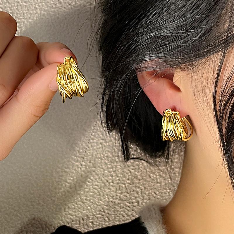 Vintage High-End Hollow Metal Heavy Industry Winding C-Ring Earrings Hipster Niche Earrings Women