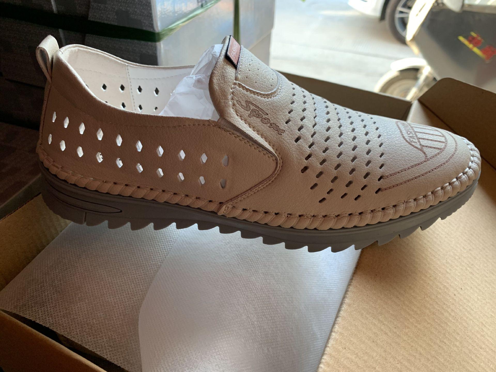 

Leather shoes men s spring new casual shoes men s soft breathable foot cover men s shoes men s 44