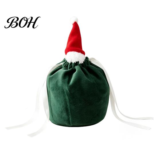 Reusable Xmas Party Favor Bags Christmas Drawstring Gift with Santa Hat, Velvet Goodie Sacks, Festive Candy Apple Treat Pouch for Eve Giving,