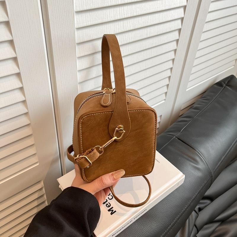 Small Square Bag - Fashionable Single Shoulder Bag - Unique Business Casual High-end Crossbody Bag