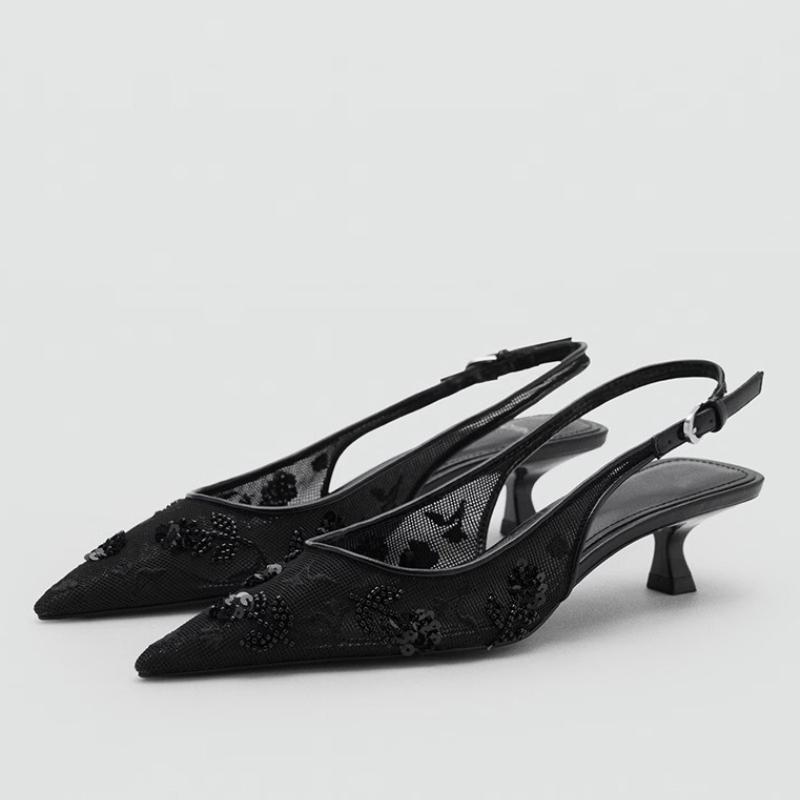 Elegantas tīklotas izšūtas zemas papēža sandales