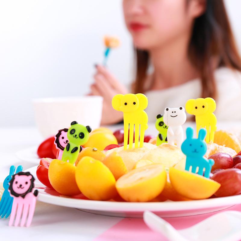 10Pcs Mini Cartoon Animal Fruit Fork Children Snack Cake Toothpick