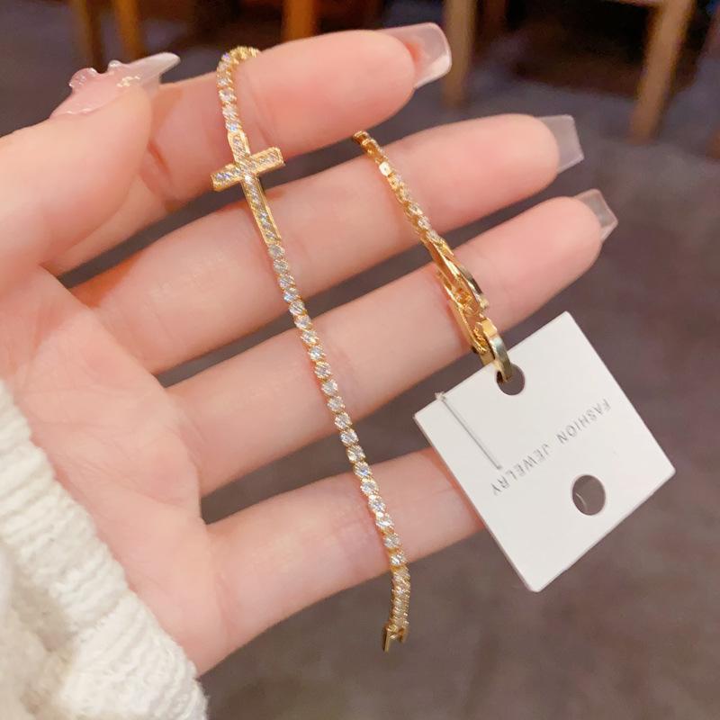 Vintage Fashion Versatile Cross Bracelet