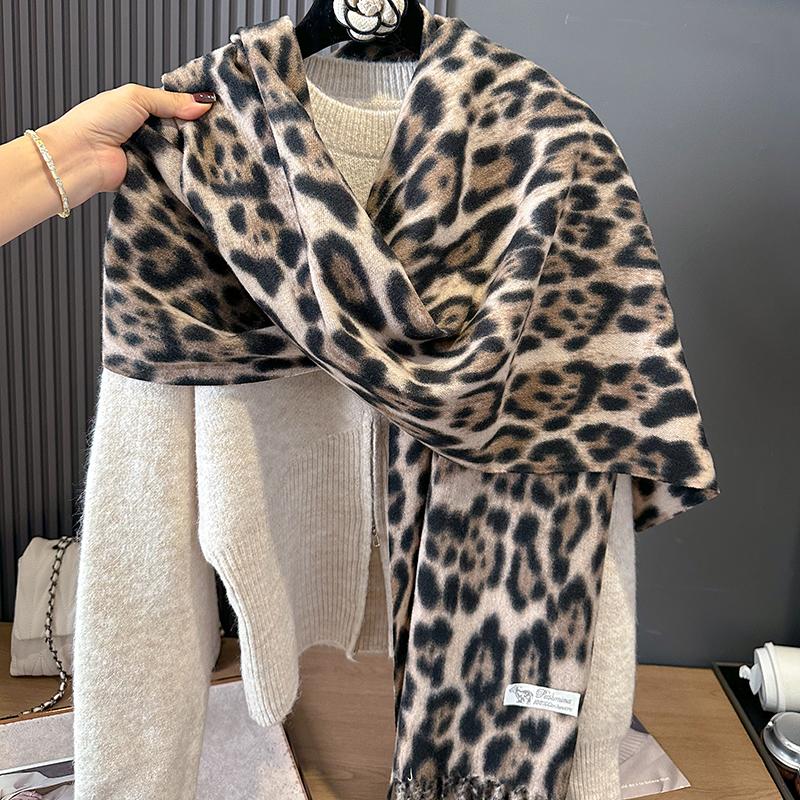 Fashion Sexy Leopard Women Winter Warm Scarf Tassels Shawl Cashmere Foulard Pashmina Hijabs Lady Scarves Wraps