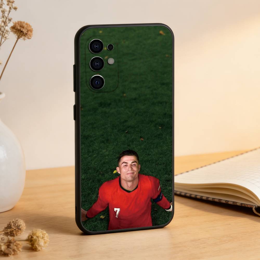 

Football For CR7 R-Ronaldo 7 Phone Case For Samsung S25,S24,S21,S22,S23,S30,Ultra,S20,Plus,Fe,Lite,Note,10,Black Cover Samsung S20ULTRA5G