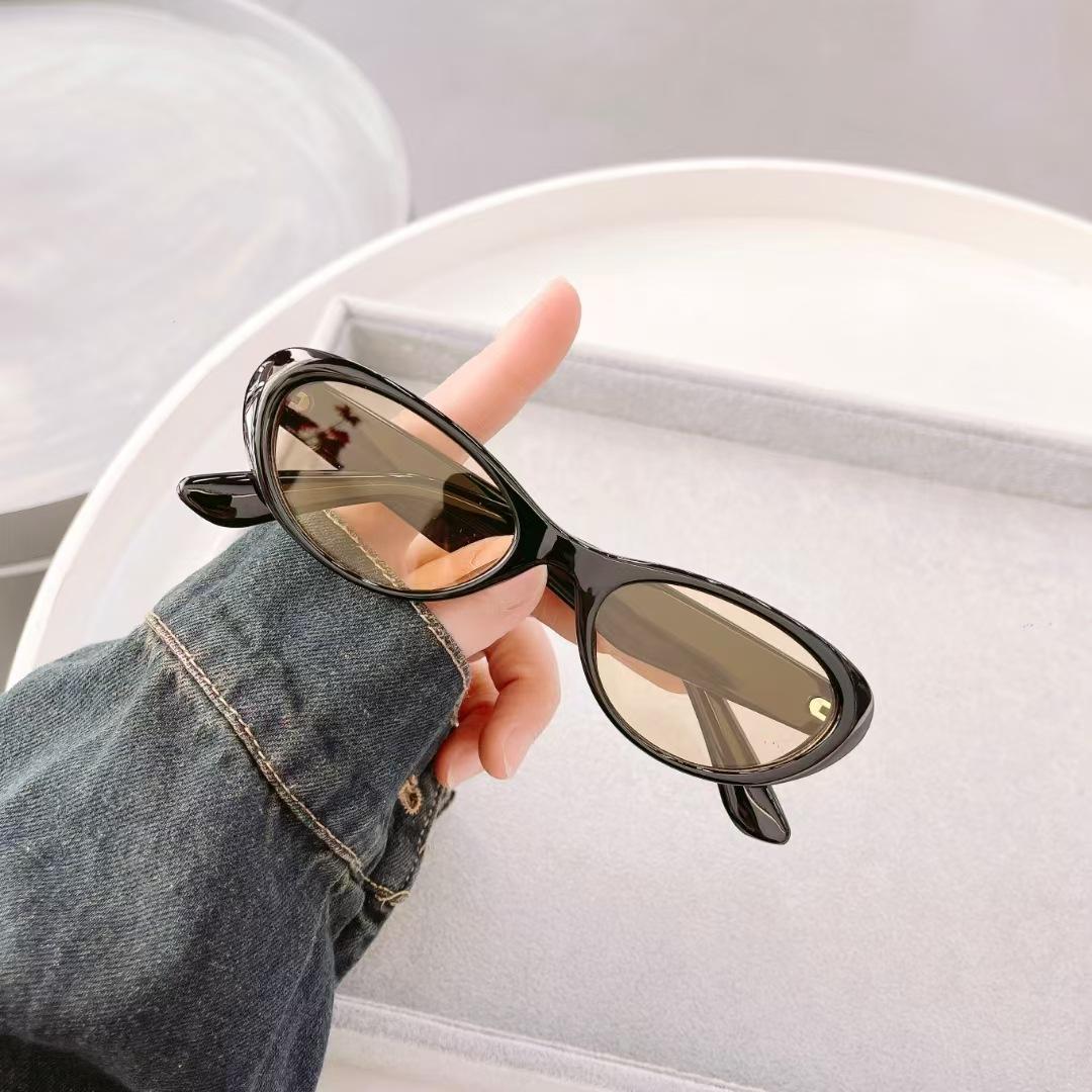 

Fashion Trendy Women Sunglasses Cat Eye Shape Uv400 Protection Popular Sun Glasses Summer Travelling Female Sun Glass