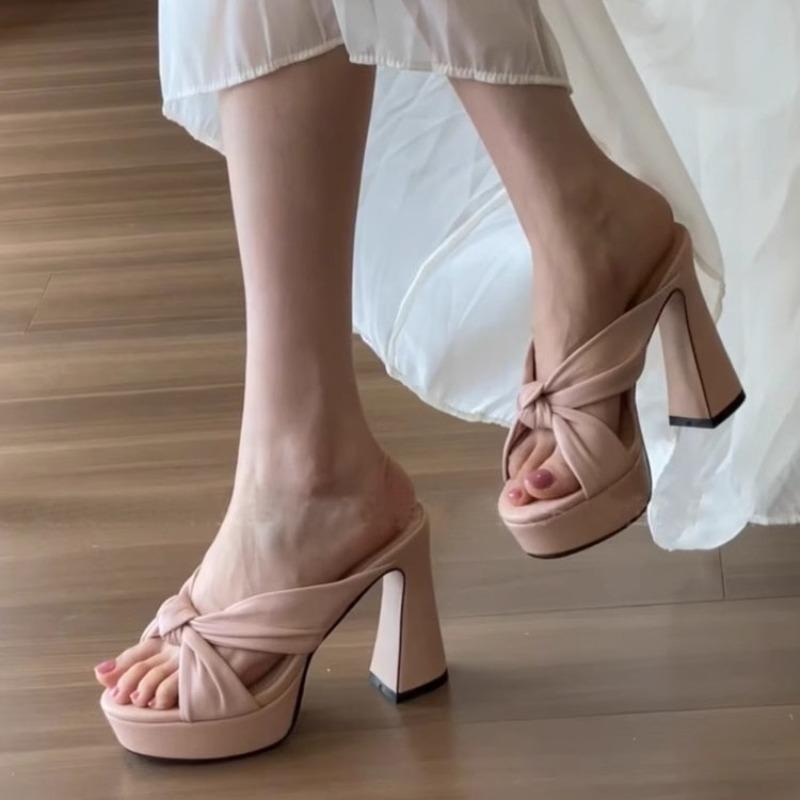 Sexy Thick Heel High Heel Sandals Women's 2 New Summer Wear with Skirts Are Beautiful and Not Tired of Sandals
