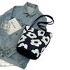 Original design large-capacity canvas bag black and white simple retro flower shoulder bag casual versatile literary bucket bag