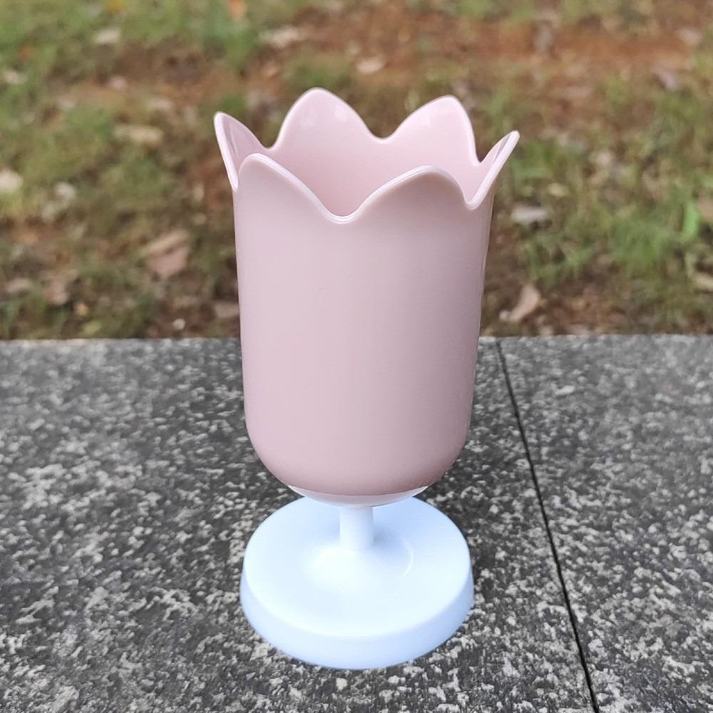 Multi-functional Plastic Pen Holder Tulips Shape Desktop Organizer Storage Bucket Makeup Brush Holder Gift