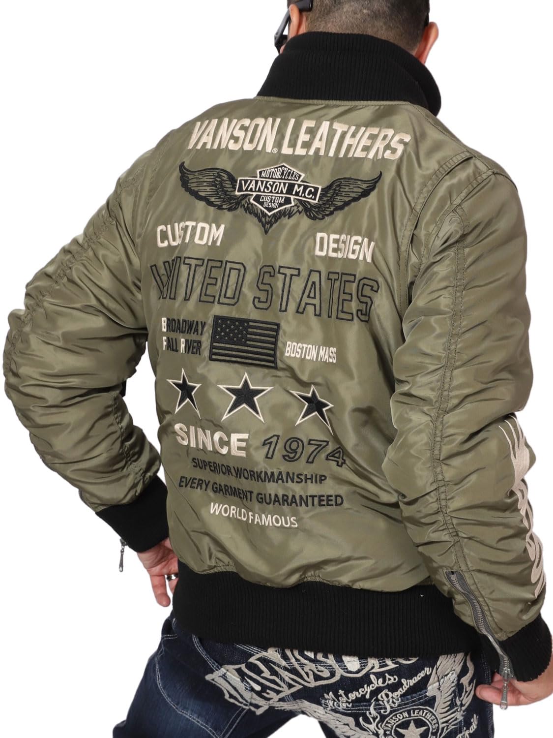 

Куртка Вишивка Емблеми Крила Патч Шавлієво-зелена M [Banson] MA-1 NVJK-2402