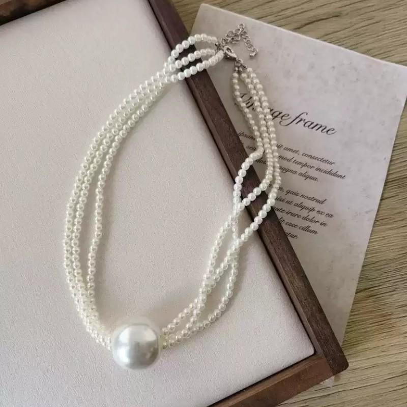 

Old Money Aesthetic Multi-Strand Glass Pearl Necklace Oversized Pearls Collarbone Chain Minimalist Layering Jewelry