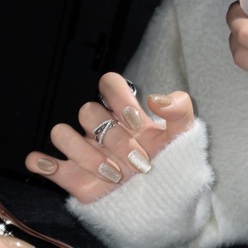 100% HANDMADE Fake Nail Set With Glue Nuomi Moon Stone Gentle Cat Eyes Short Phototherapy Nails Reusable and Removable Nails