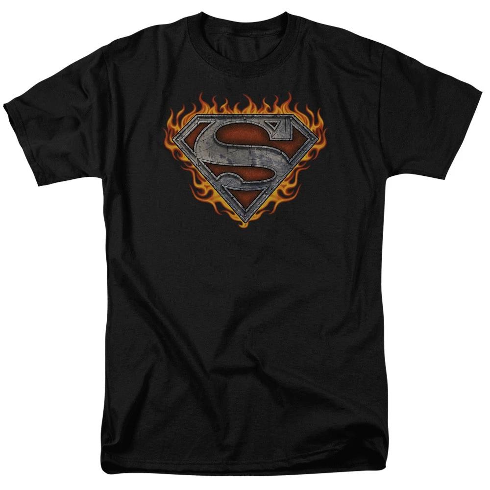 DC Comics - Superman - Iron Fire Shield - Unisex Children s T-shirt - Black 140