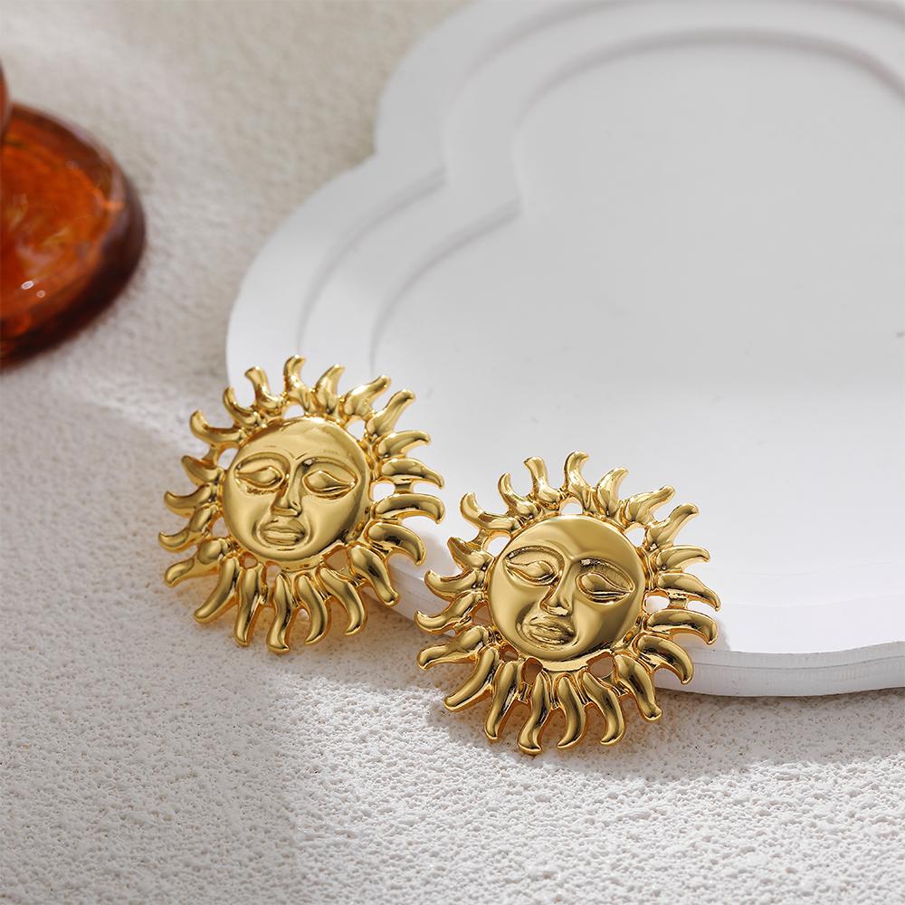Pendientes de Acero Inoxidable Impermeables con Cara de Sol Lindos Chapados en Oro Diseño Y2K Estética Declaración Joyería de Fiesta Regalo de Cumpleaños