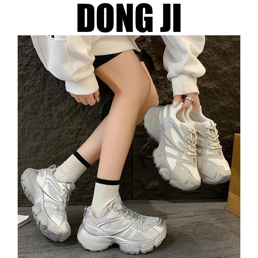 Tátovy boty dámské boty ins tide 2025 nové jarní platformové sportovní boty síťované ukazující chodidla malá exploze ležérní boty