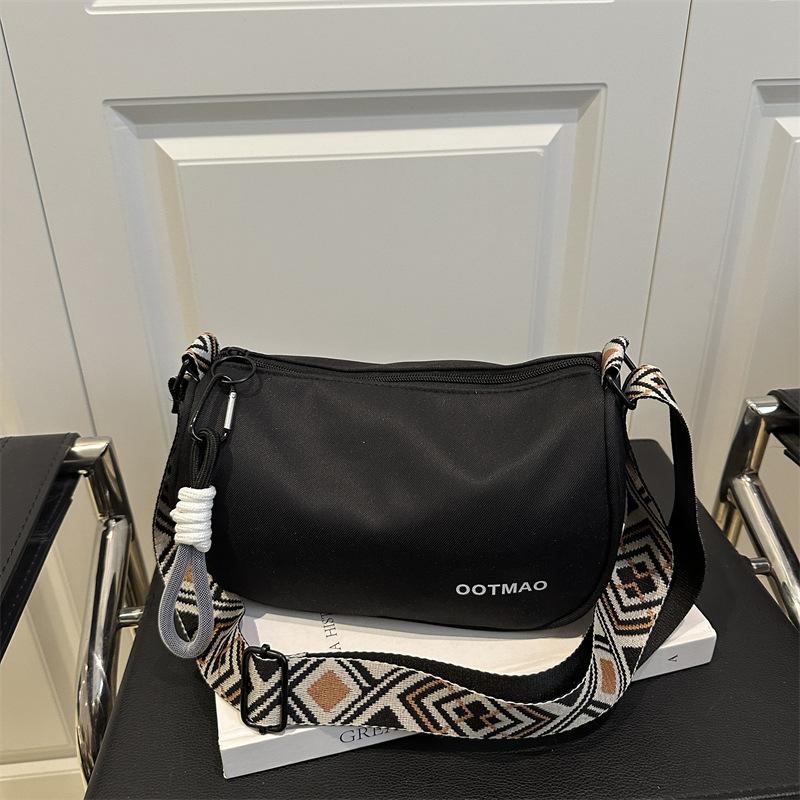 

Популярная повседневная легкая универсальная сумка-тоут большой вместимости, новая модная парусиновая универсальная сумка через плечо с широким плечевым ремнем, сумка-мессенджер на одно плечо чёрный