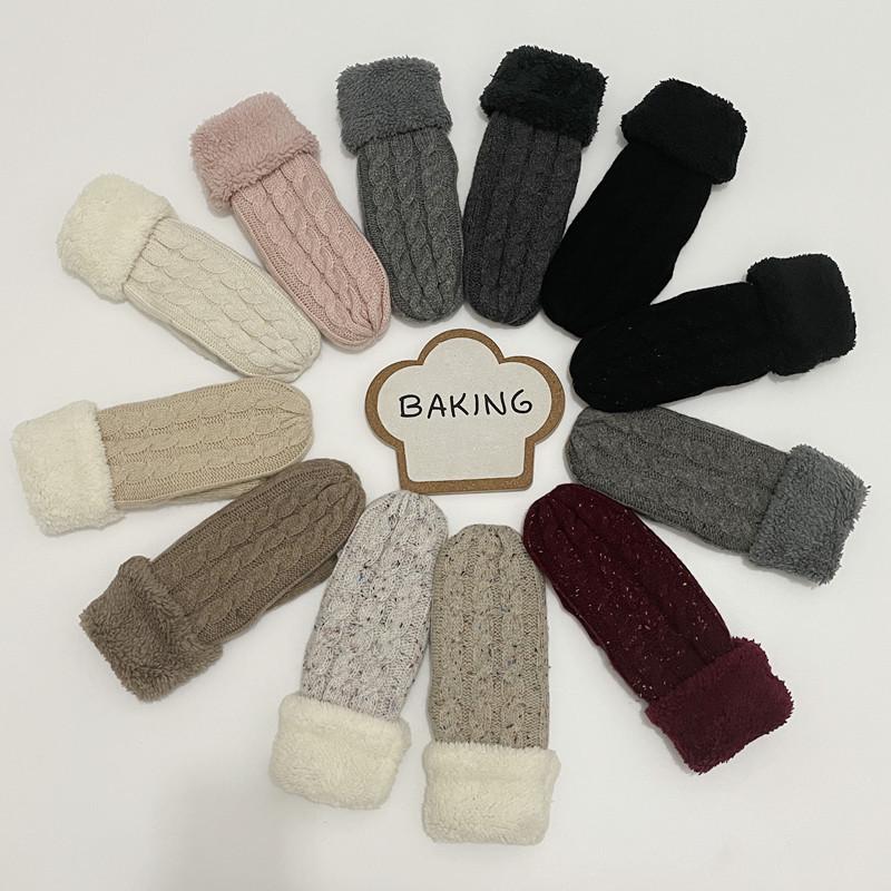 Unisex Touchscreen Knit Wool Gloves: Windproof, Warm, Velvet-Lined Mittens for Autumn/Winter Outdoors