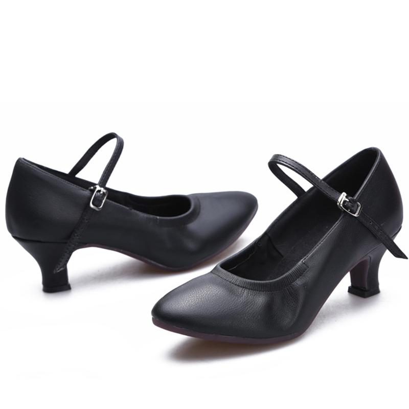 Nové dámské boty pro moderní tanec Ženy Dívky Taneční boty Na vysokém podpatku Sálové Latinskoamerické taneční boty pro ženy 5,5 cm podpatek