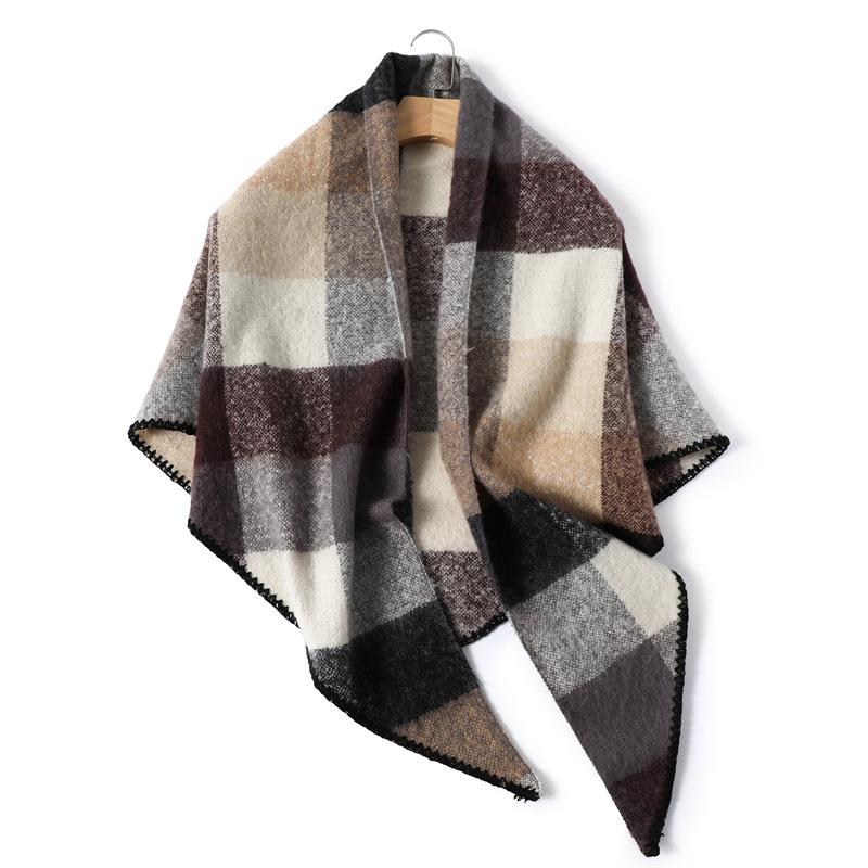 Ins Stilvoller Karierter Farbiger Dreiecksschal Damen Nordischer Stil Schick Damen Warm Mohair Quasten Schal Nacken Dreieck Winter Weiblich
