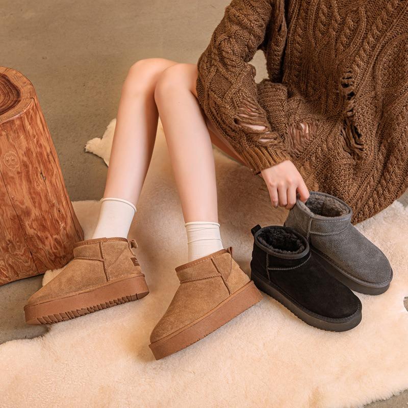Leather snow boots winter new winter rain fur integrated thick-soled short boots piled and thickened warm women's shoes